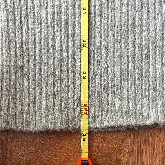 Like new Moda International Gray V-Neck Sweater - Picture 11 of 13